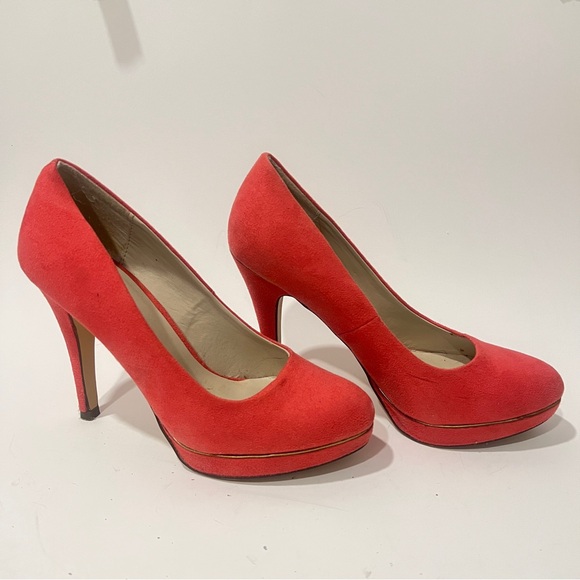 HOT pink pumps💓🎀 Women’s Size 7.5 - Picture 3 of 10